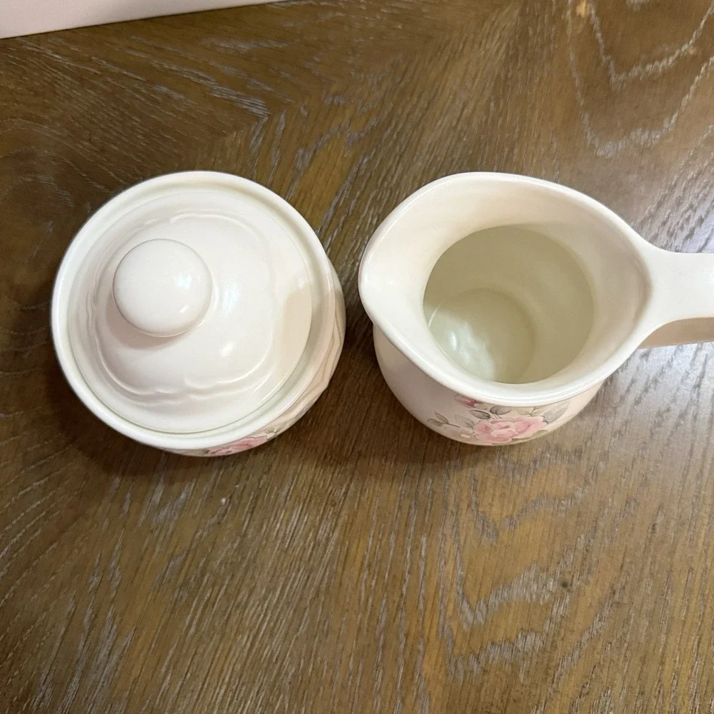Pfaltzgraff Tea Rose Creamer And Sugar Bowl‎ Pink Floral Vintage Stoneware Set